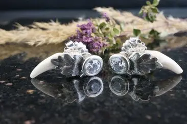 Archivbilder derGoldschmied