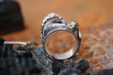 Archivbilder derGoldschmied